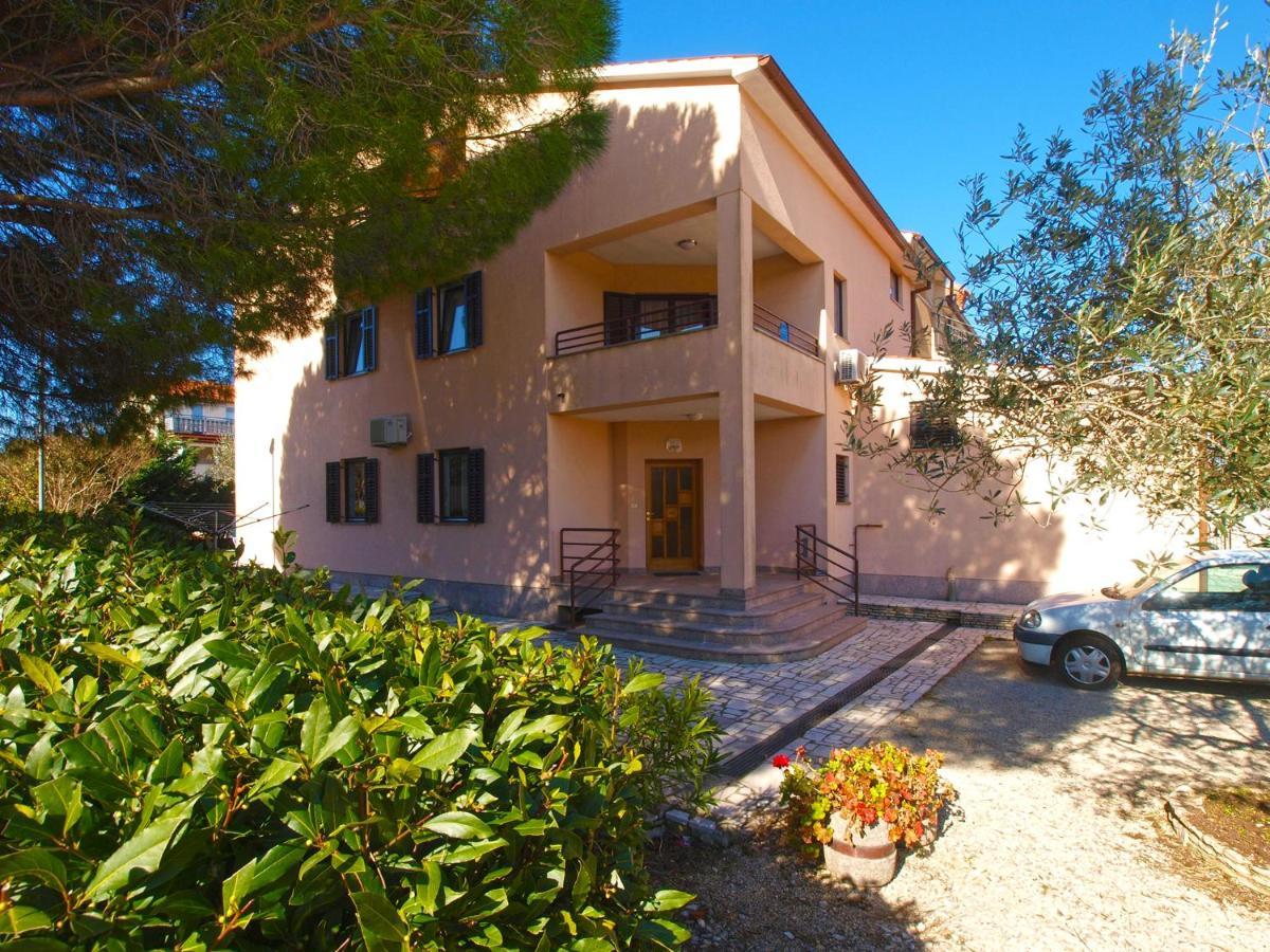 Apartment Josip 2011 Fazana Exterior photo