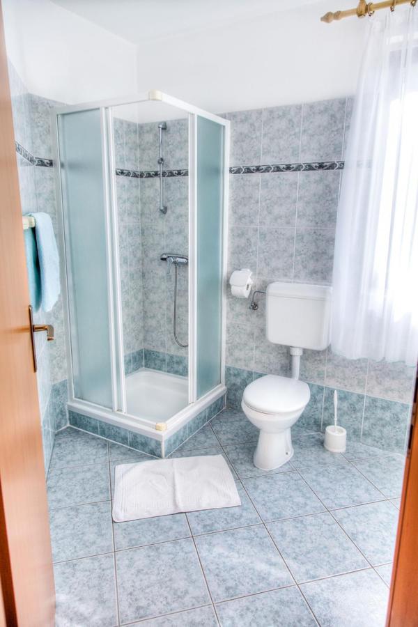 Apartment Josip 2011 Fazana Exterior photo